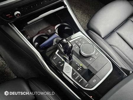 BMW 3-Series — photo 09