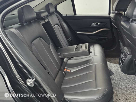 BMW 3-Series — photo 12