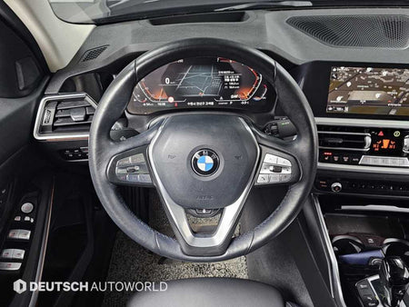 BMW 3-Series — photo 13