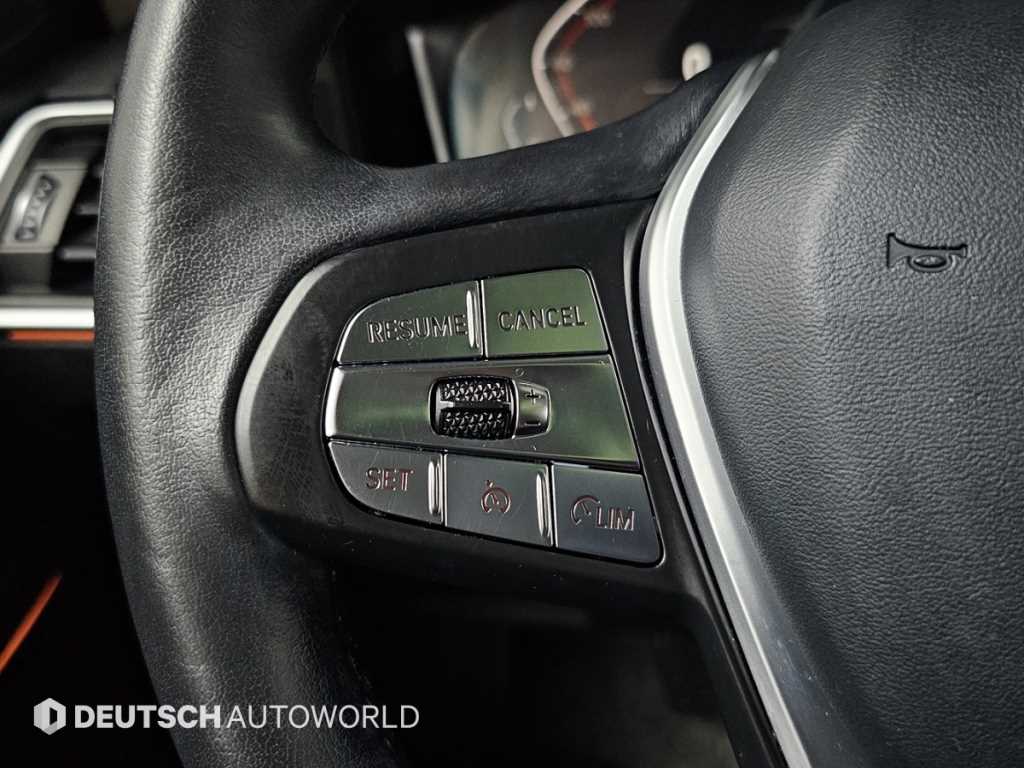 BMW 3-Series — photo 16