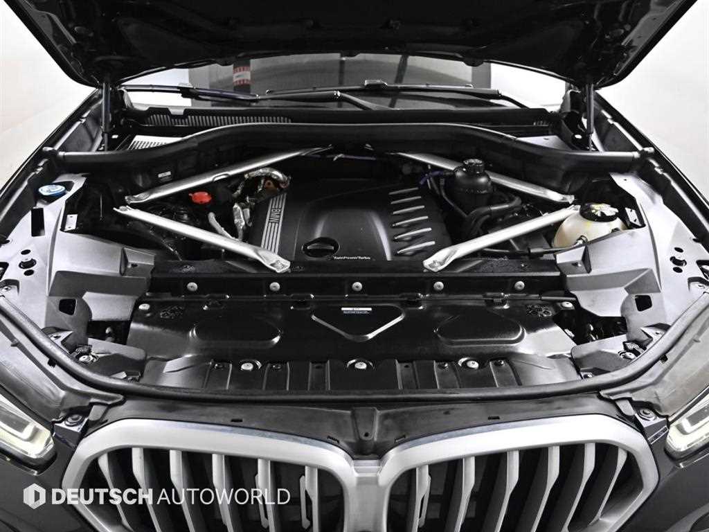 BMW X6 — photo 06