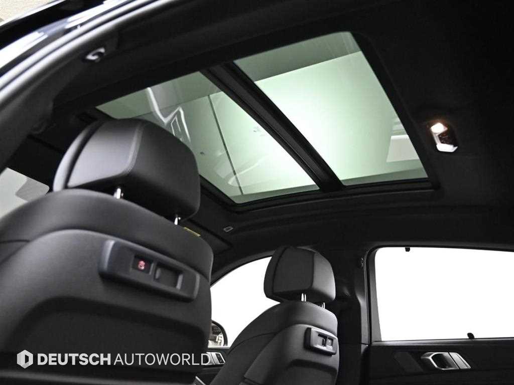 BMW X6 — photo 18