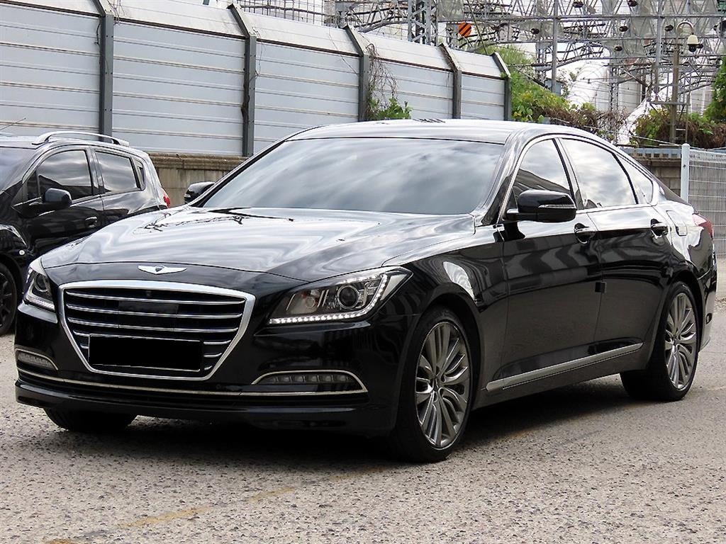 Hyundai Genesis — photo 02
