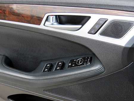 Hyundai Genesis — photo 12