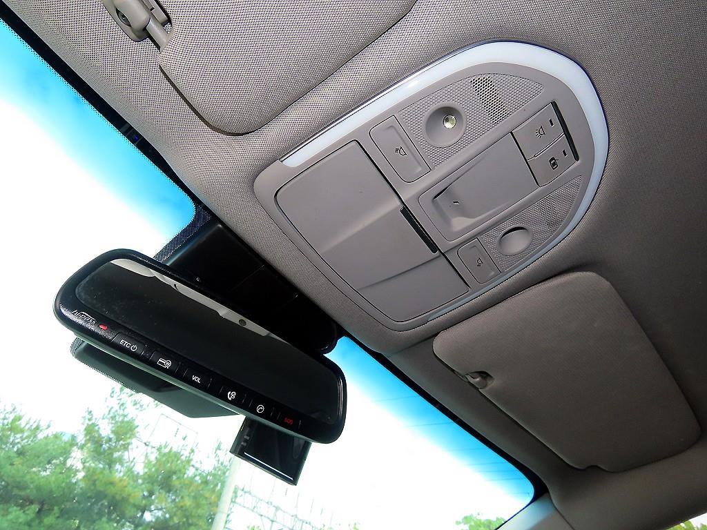Hyundai Genesis — photo 15
