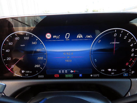 Mercedes-Benz E-Class — photo 09