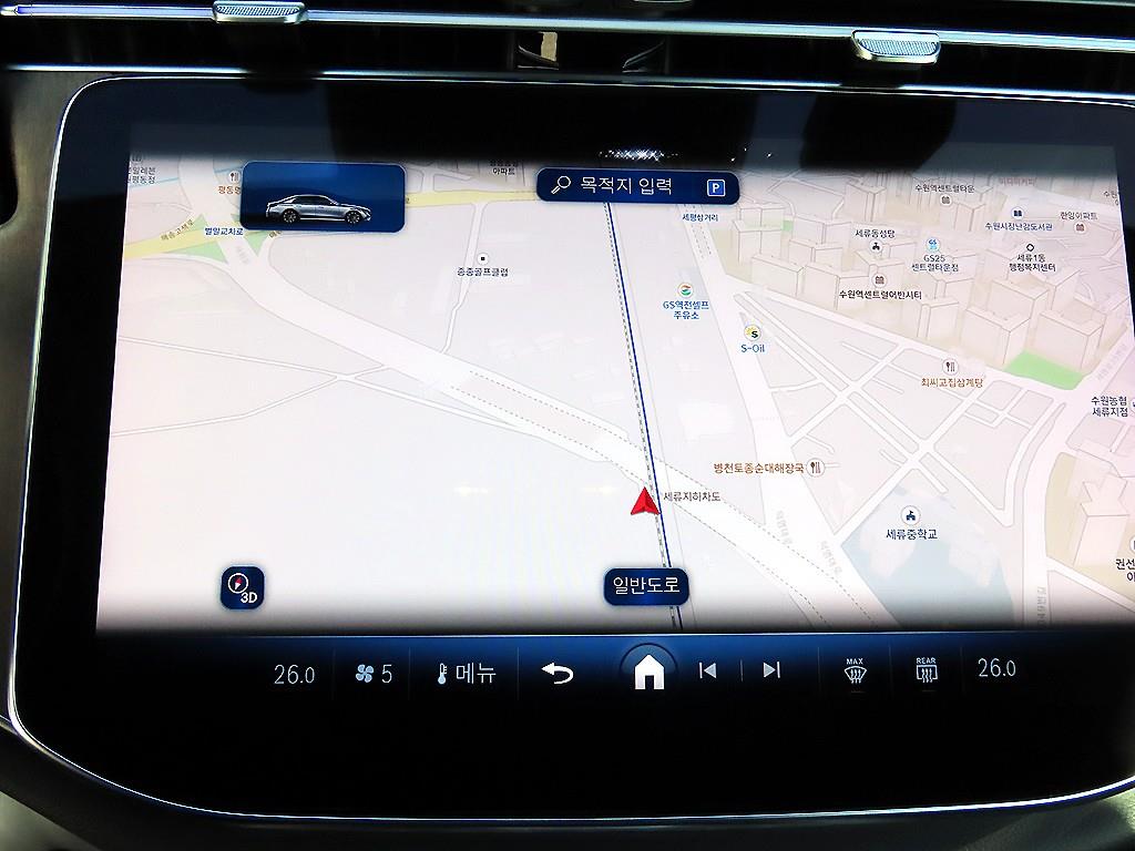 Mercedes-Benz E-Class — photo 14