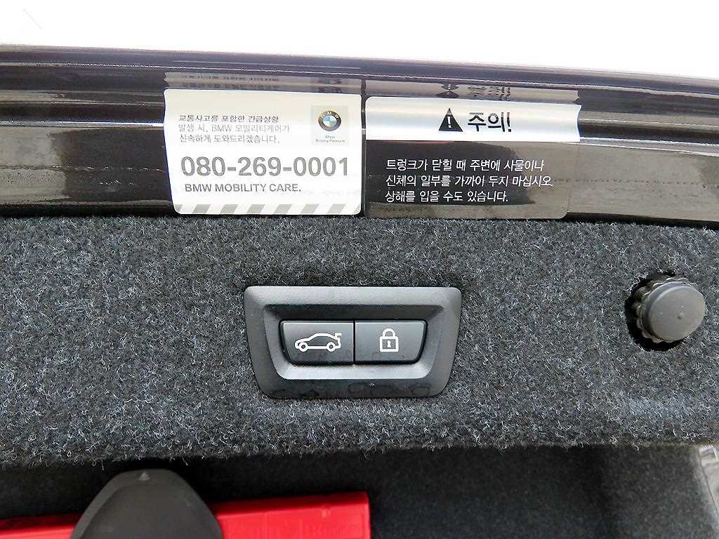 BMW 5-Series — photo 17