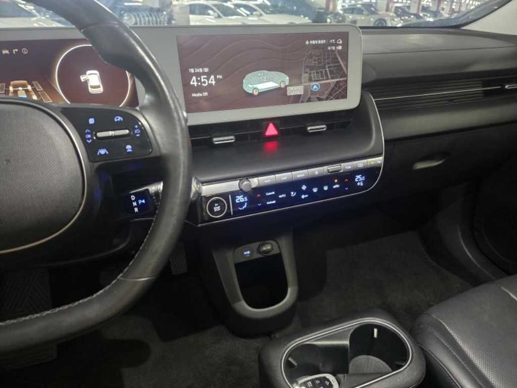 Hyundai Ioniq5 — photo 10