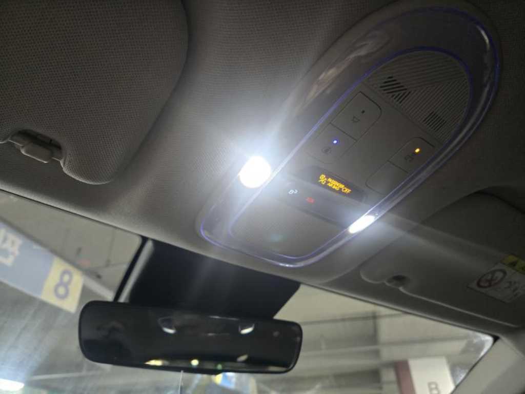 Hyundai Ioniq5 — photo 11