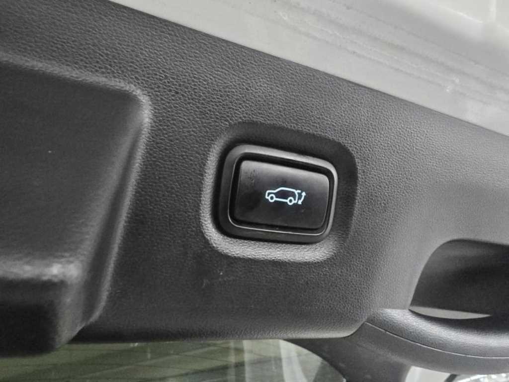 Hyundai Ioniq5 — photo 13