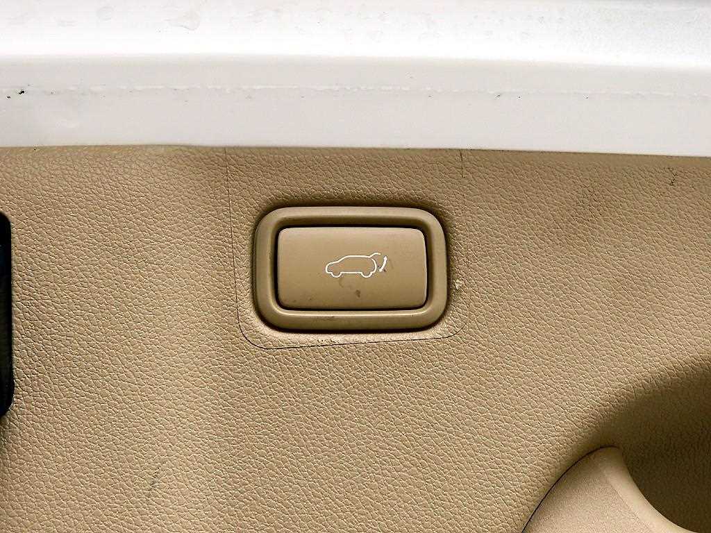 Kia Carnival — photo 16