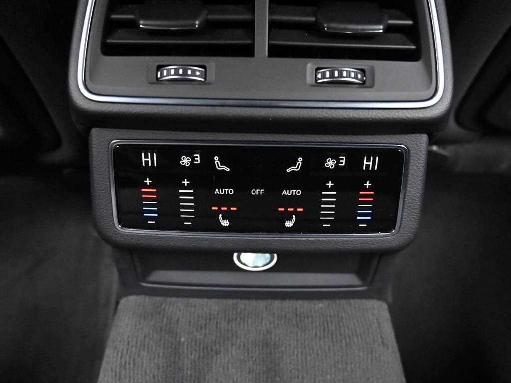 Audi A6 — photo 16