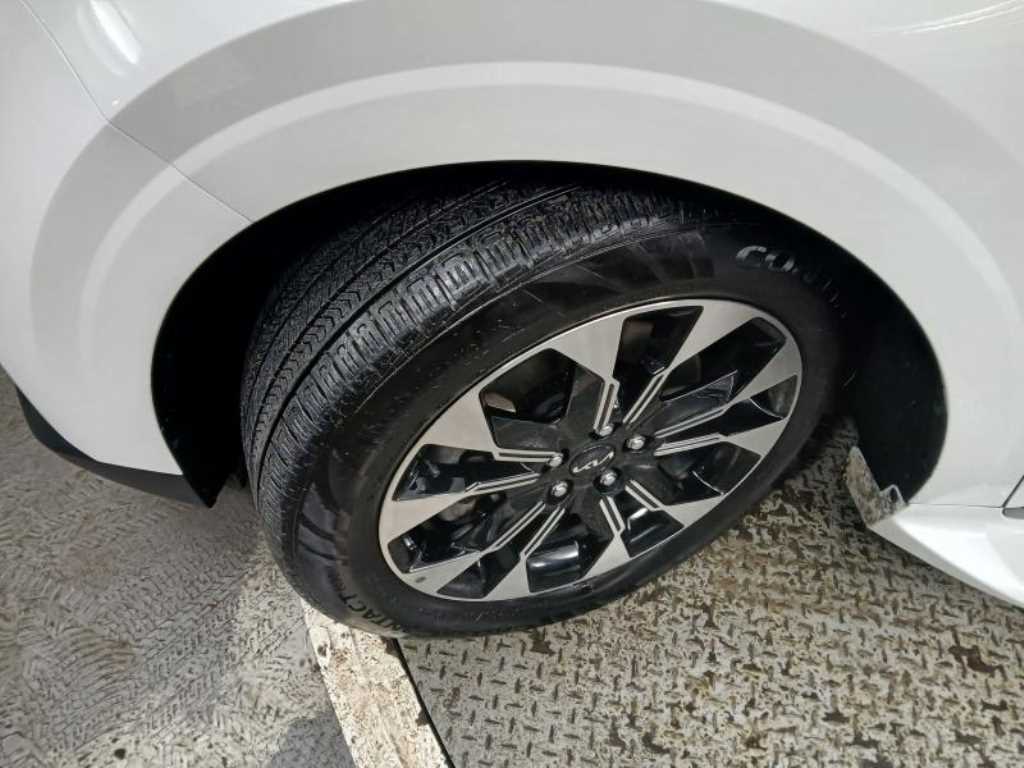 Kia Carnival — photo 20