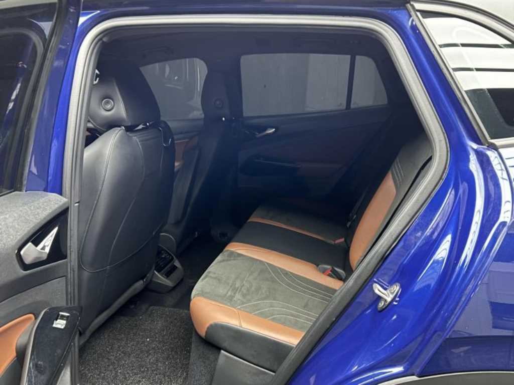 Volkswagen ID.4 — photo 08