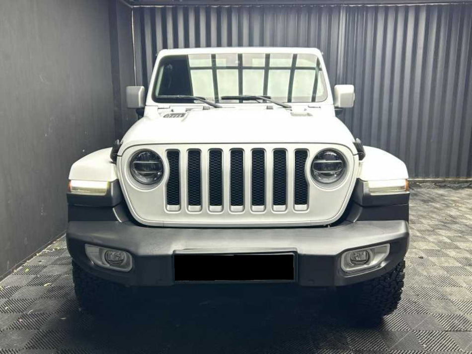 Jeep Wrangler — photo 01