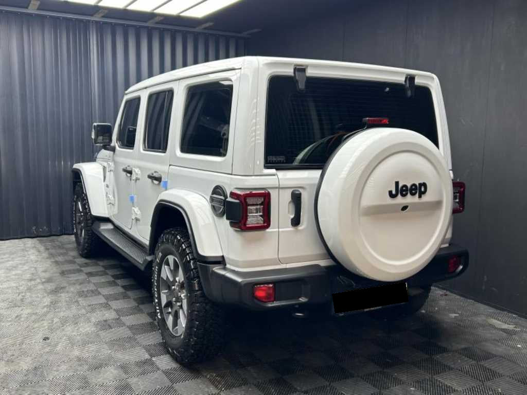 Jeep Wrangler — photo 04