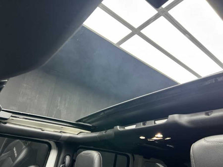 Jeep Wrangler — photo 12