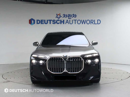 BMW 7-Series — photo 03
