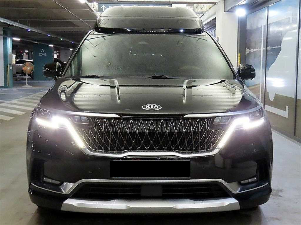 Kia Carnival — photo 02