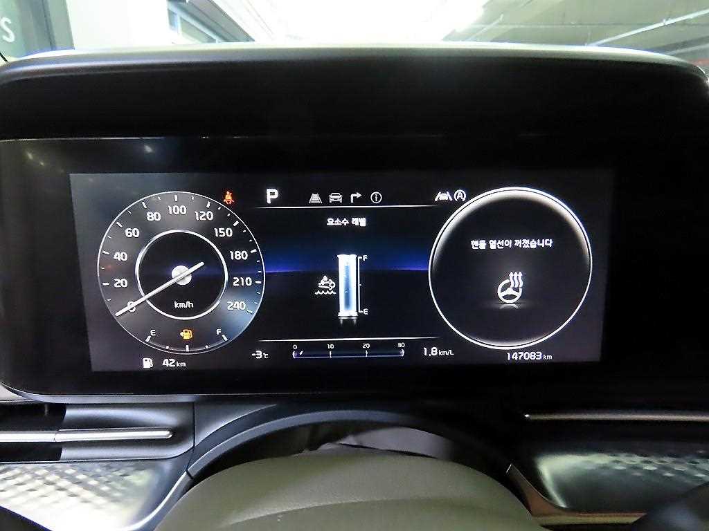 Kia Carnival — photo 09