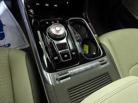Kia Carnival — photo 12