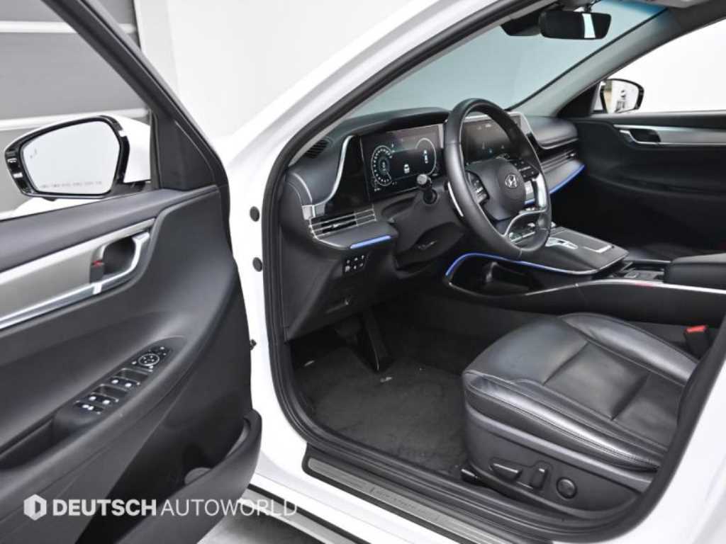 Hyundai Grandeur — photo 17