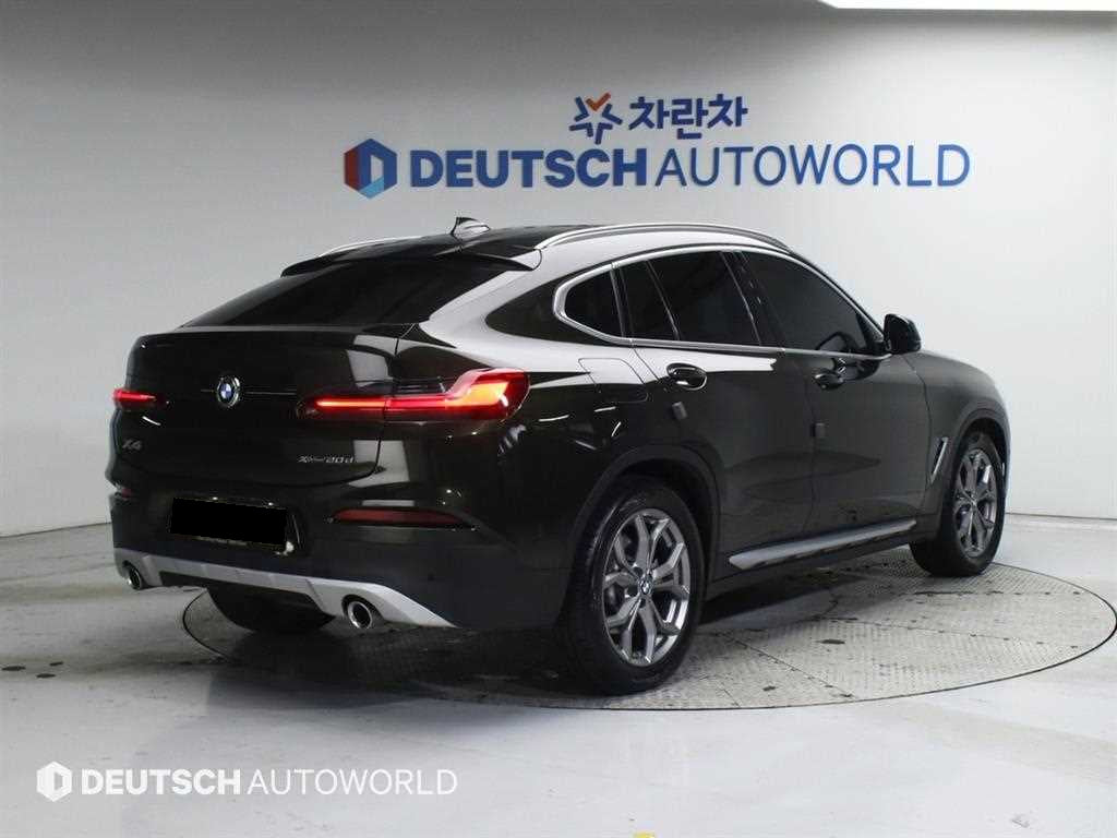 BMW X4 — photo 02