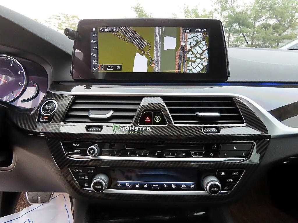 BMW 5-Series — photo 13