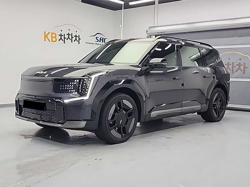 Kia EV9 — photo 01