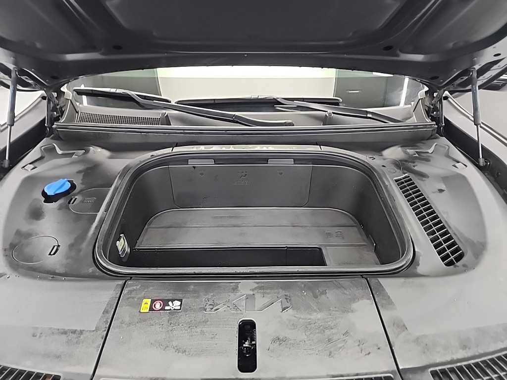 Kia EV9 — photo 05