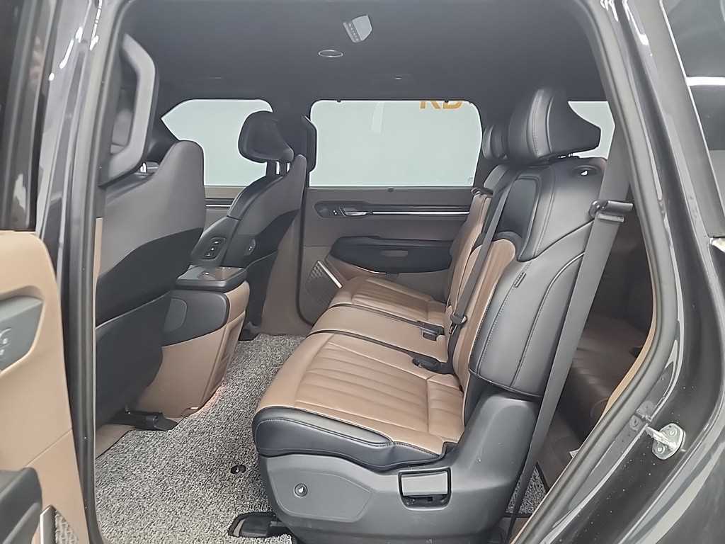 Kia EV9 — photo 12