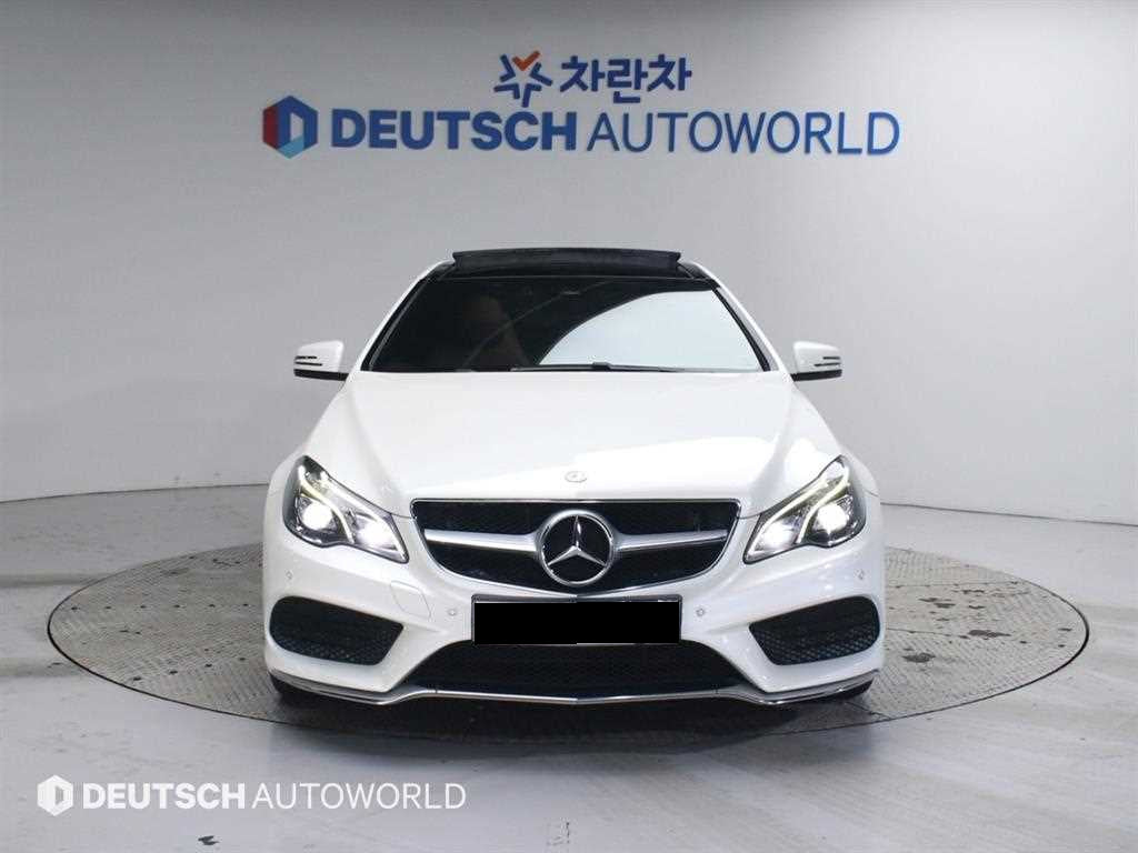 Mercedes-Benz E-Class — photo 03