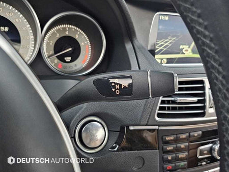 Mercedes-Benz E-Class — photo 09