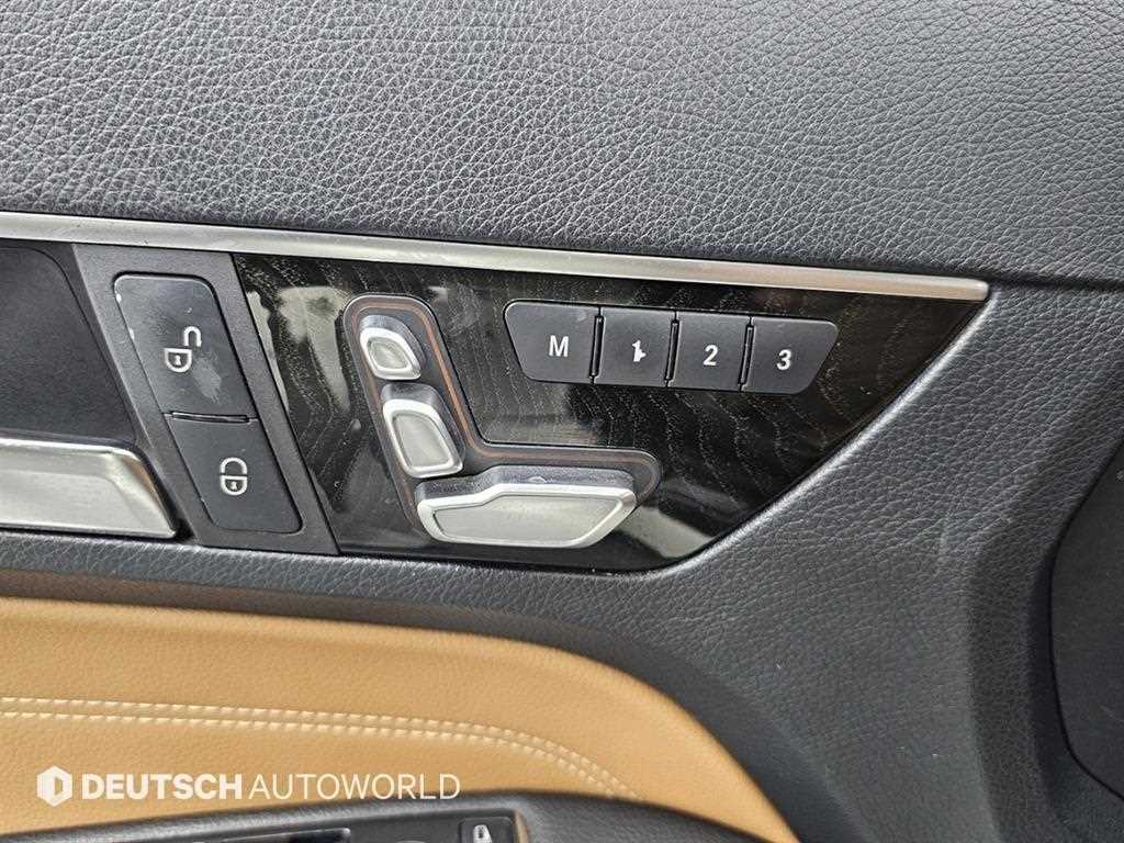 Mercedes-Benz E-Class — photo 16