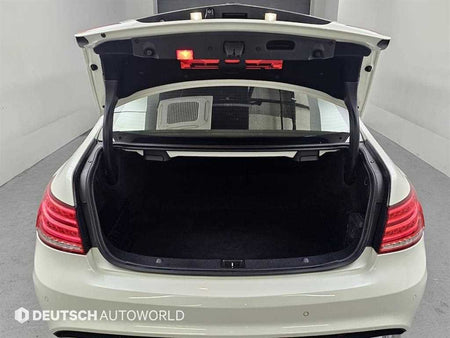 Mercedes-Benz E-Class — photo 20