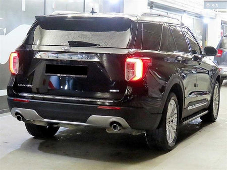 Ford Explorer — photo 04