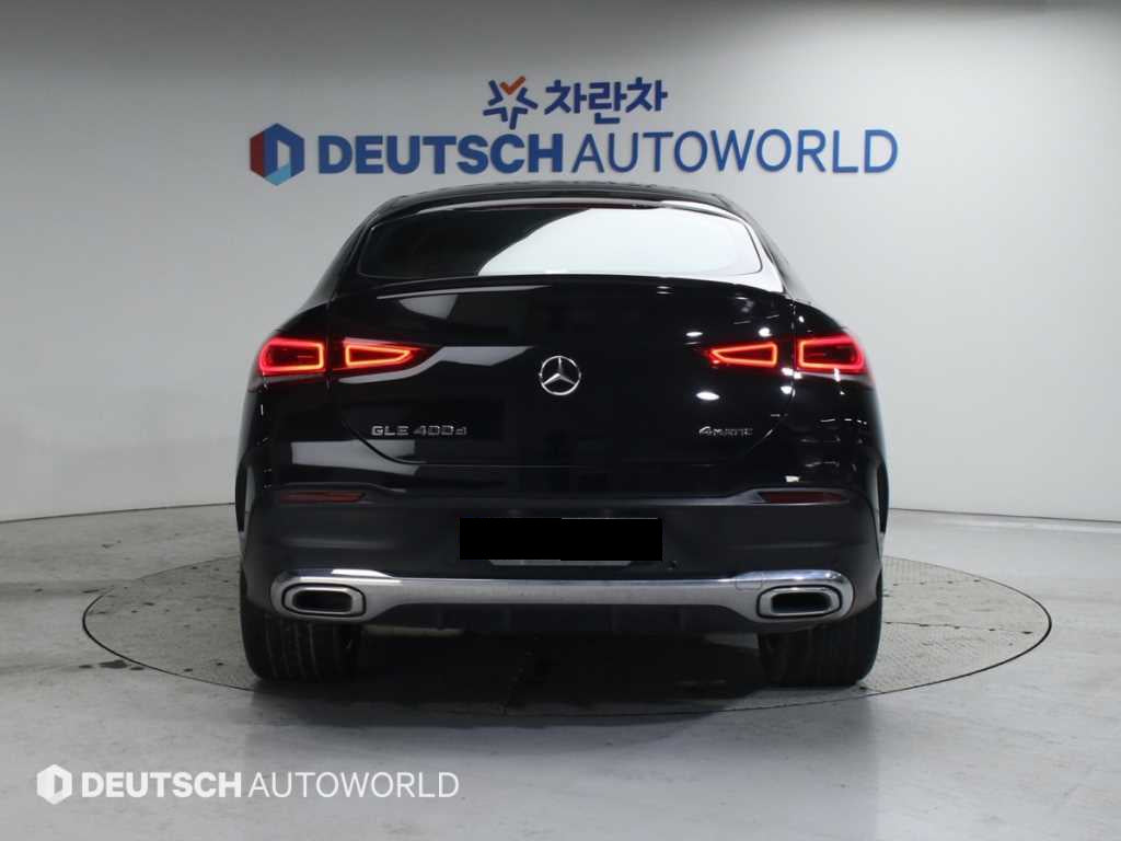 Mercedes-Benz GLE-Class — photo 04