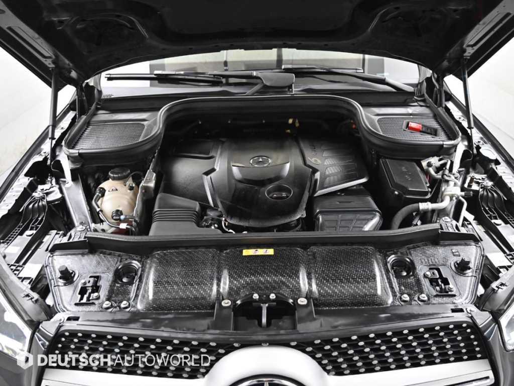 Mercedes-Benz GLE-Class — photo 06