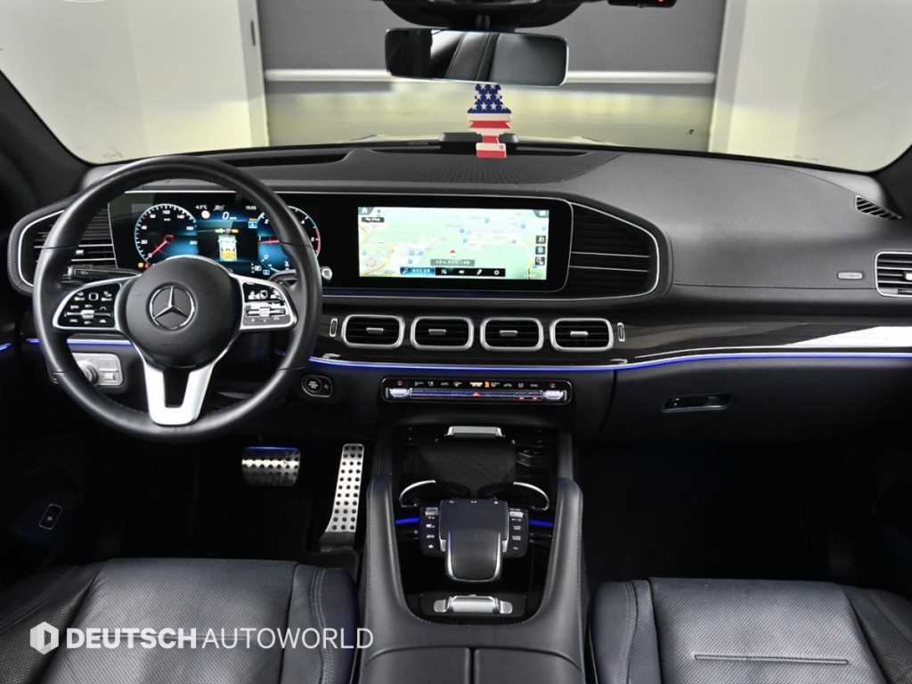 Mercedes-Benz GLE-Class — photo 07