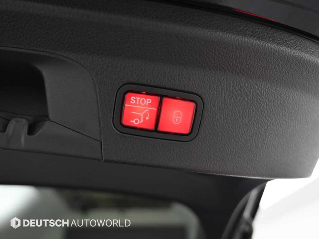 Mercedes-Benz GLE-Class — photo 20