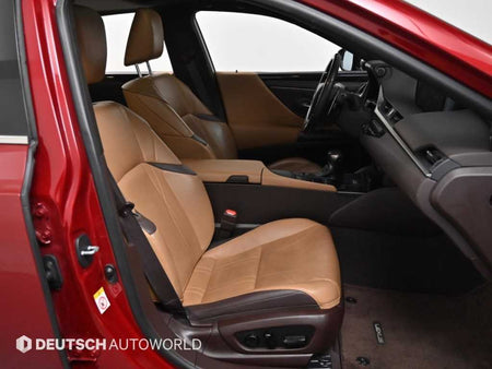 Lexus ES — photo 10