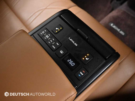 Lexus ES — photo 16