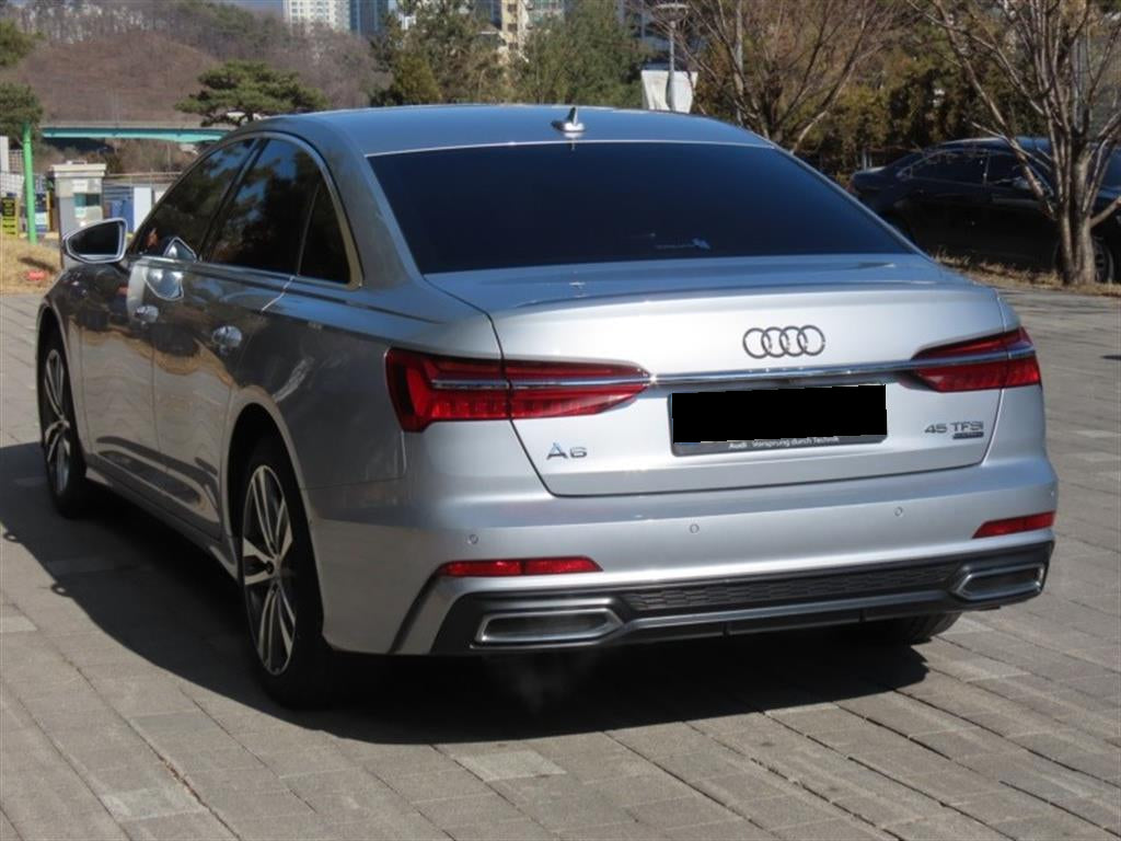 Audi A6 — photo 04