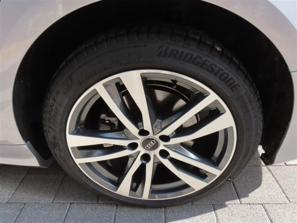Audi A6 — photo 17