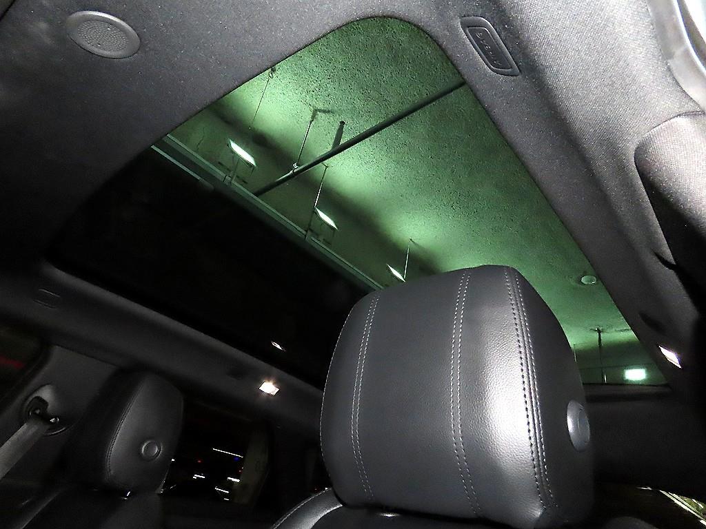Land Rover Range Rover Evoque — photo 14
