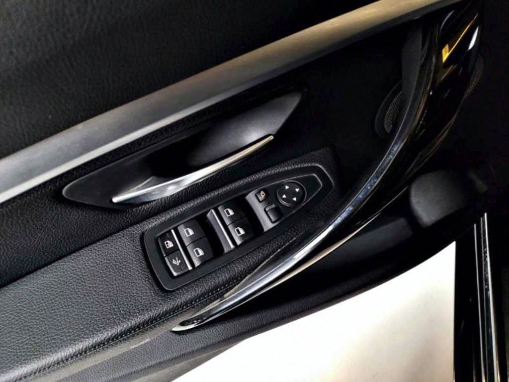 BMW Gran Turismo — photo 11