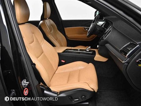 Volvo XC90 — photo 10