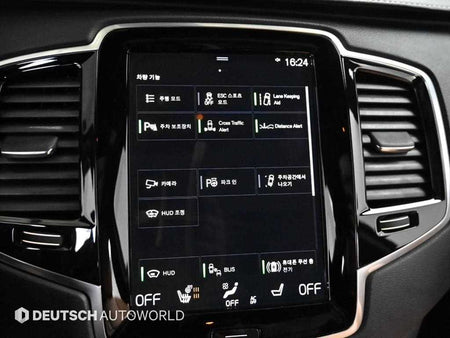 Volvo XC90 — photo 17