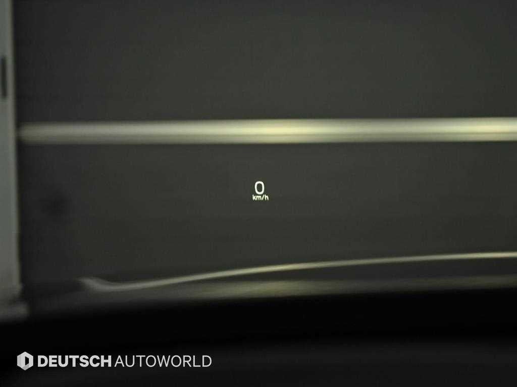 Volvo XC90 — photo 18